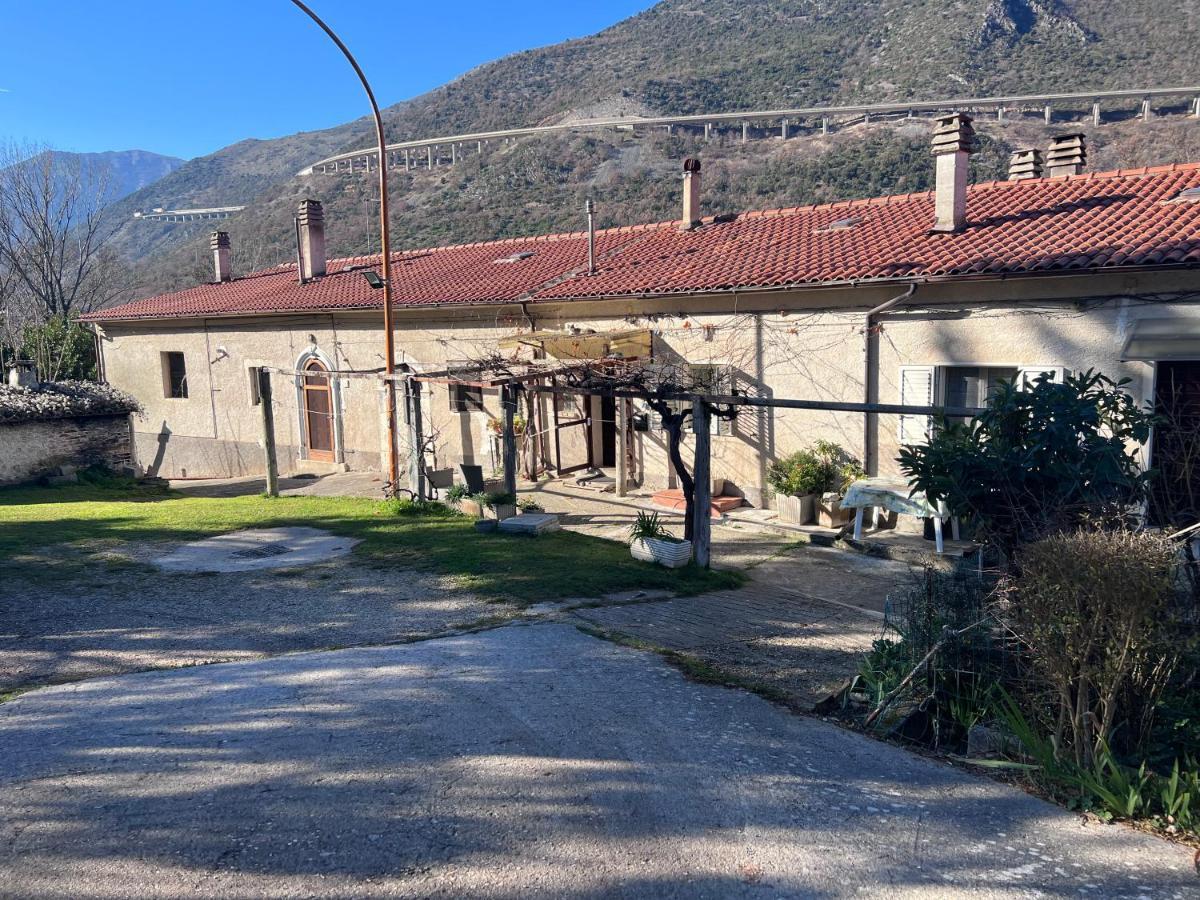 Il Rustico Uno A Bugnara Nella Valle Del Sagittario Sulmona Zewnętrze zdjęcie
