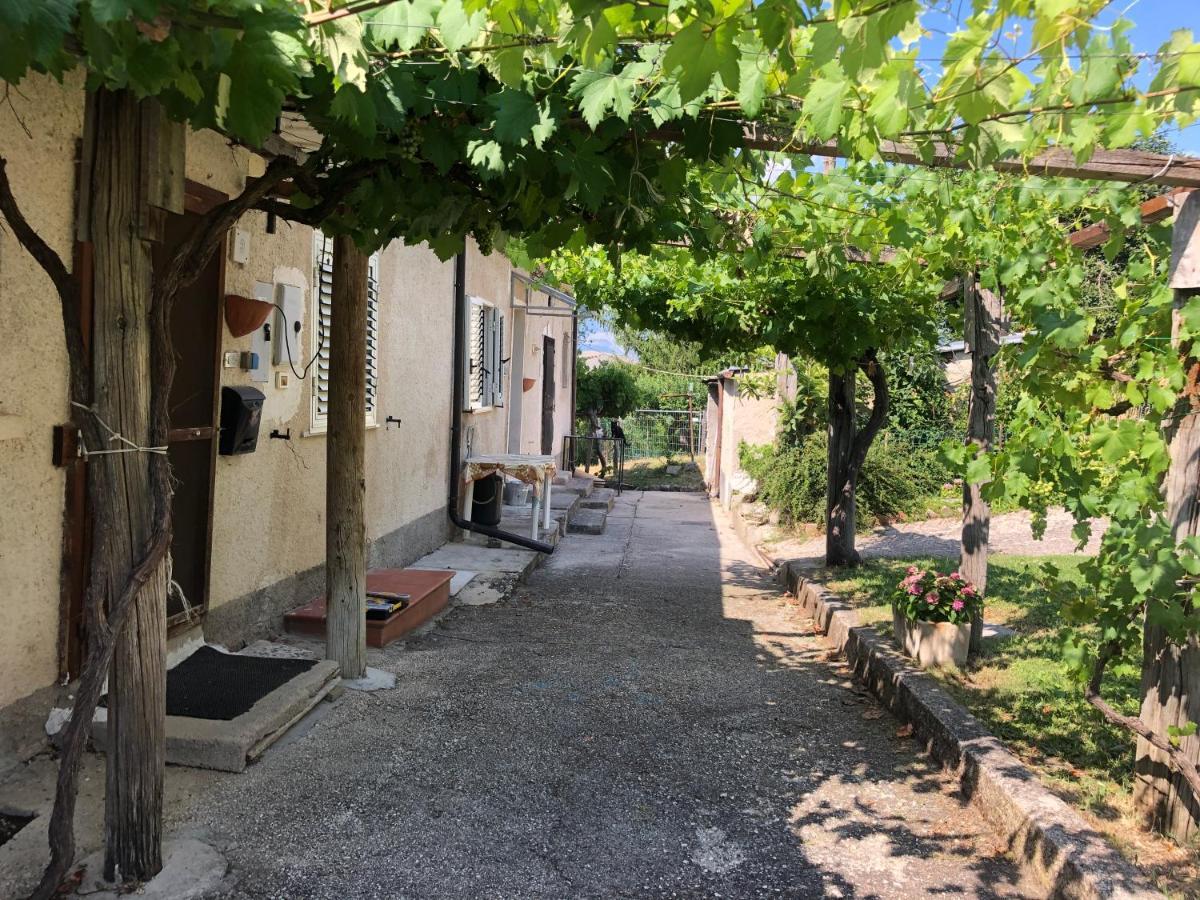 Il Rustico Uno A Bugnara Nella Valle Del Sagittario Sulmona Zewnętrze zdjęcie